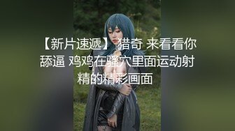 等车时偷拍到这女的摸完逼手拿出来闻闻