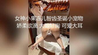 坑爹女主播偷入某游乐浴场更衣室偷拍直播 在里面逛了一圈