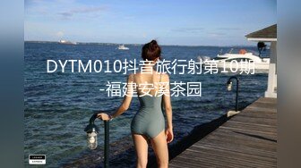   碎花裙子小虎牙妹子勾引头套男露脸交啪啪女上位打桩，满嘴淫语