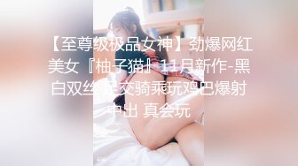 妈妈的丰乳肥臀 动情妈妈淫尻蜜穴湿哒哒 拽着头发疯狂后入