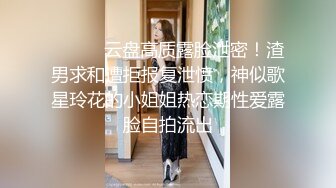 【哥只是一个传说】22岁漂亮川妹子，一对大白兔惹人爱，乳交口交，沙发诱惑看你硬不硬