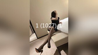 00后女友来我家让我后入她